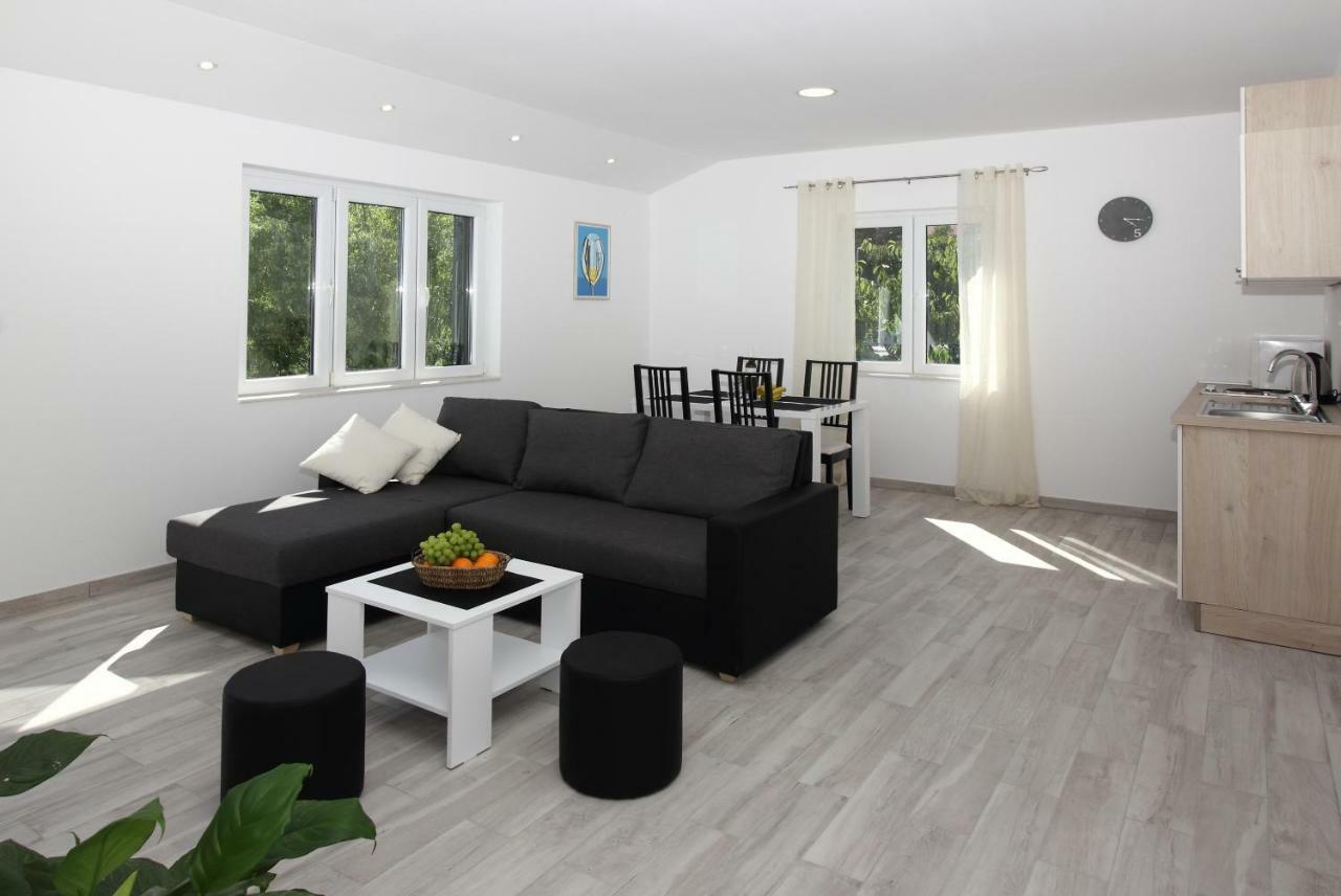 Apartments Mocici Екстер'єр фото